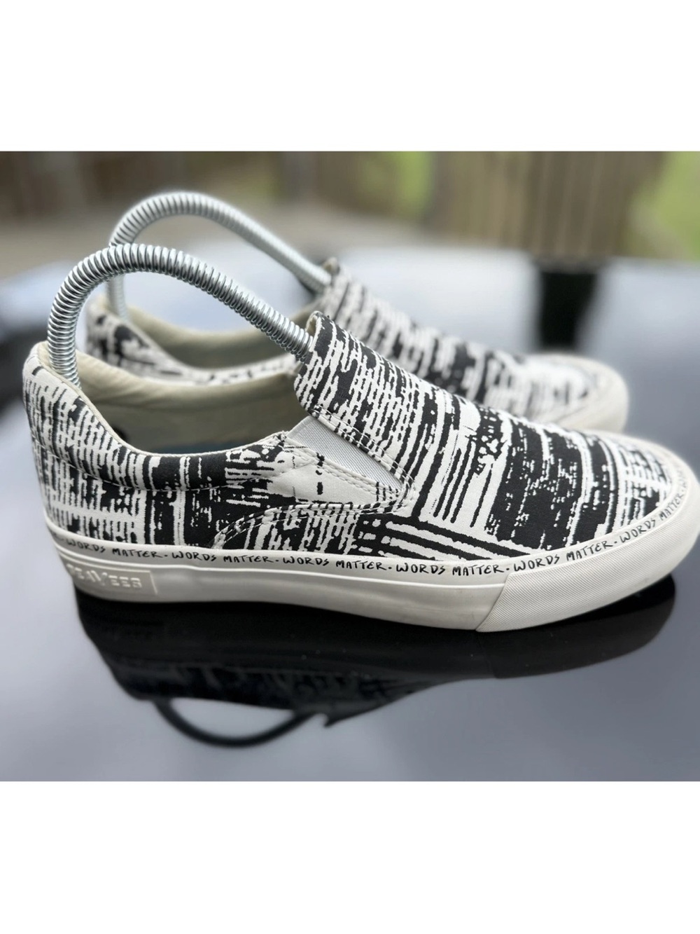 SeaVees Womens Sz 7 Hawthorne Slip On Words Matter Low Top Sneakers